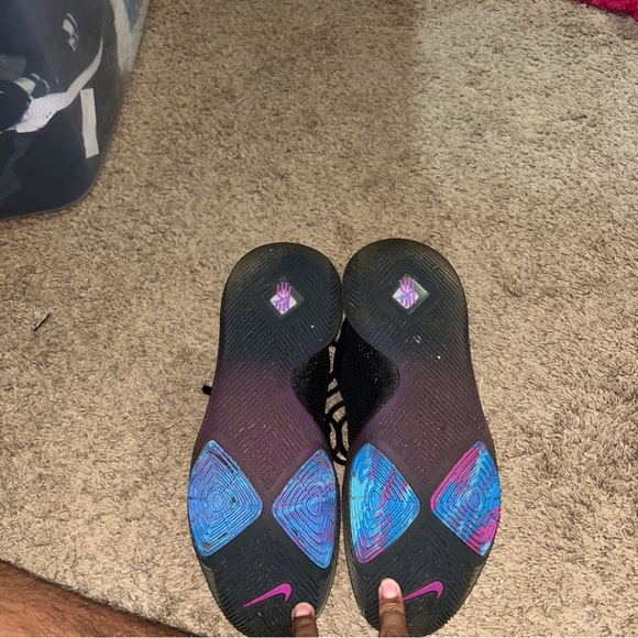 Nike Kyrie 3 2017 Flip the Switch - Picture 6 of 6